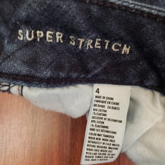 AMERICAN EAGLE DARK  CUT OFF COTTON SHORTS SIZE 4 - Picture 4 of 5